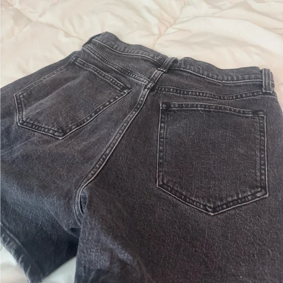 High rise dad shorts 🖤 - Picture 3 of 4